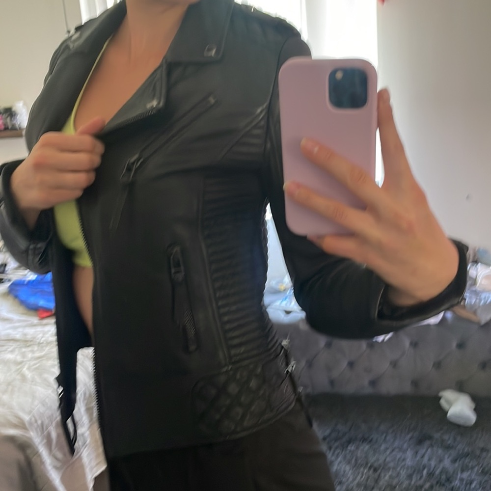 Leather jacket - Picture 7 of 7